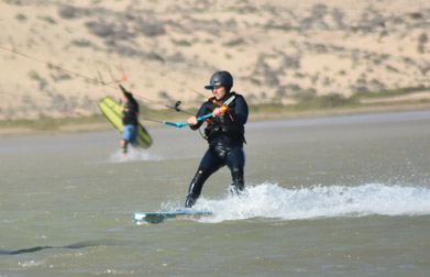 One of the students doing kiteSurf at the lagoon
